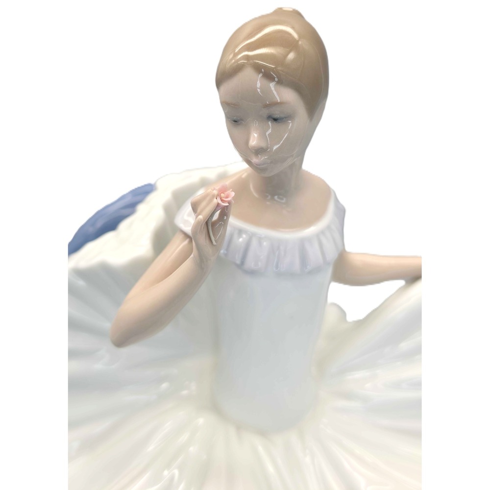 "A Dream Come True" from the NAO by LLadro Collection Porcelain Figure (15347-1)